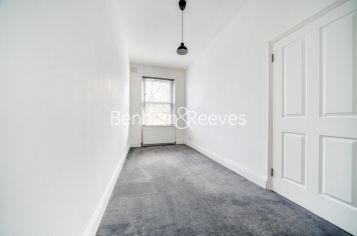 3 bedrooms flat to rent in Hornsey Lane, Highgate, N6-image 9