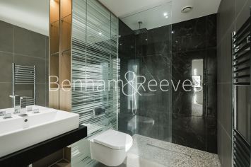 3  bedrooms flat to rent in Skyline Apartment, Devan Grove, N4-image 4