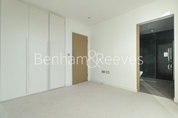 3  bedrooms flat to rent in Skyline Apartment, Devan Grove, N4-image 8