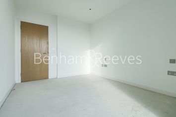 3  bedrooms flat to rent in Skyline Apartment, Devan Grove, N4-image 14