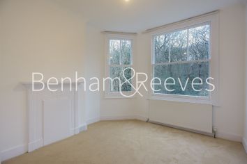 5  bedrooms house to rent in Priory Gardens, Highgate, N6-image 4