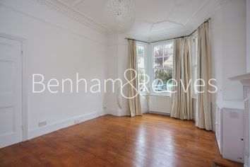 5  bedrooms house to rent in Priory Gardens, Highgate, N6-image 8
