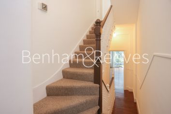5  bedrooms house to rent in Priory Gardens, Highgate, N6-image 13