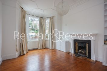 5 bedrooms house to rent in Priory Gardens, Highgate, N6-image 16