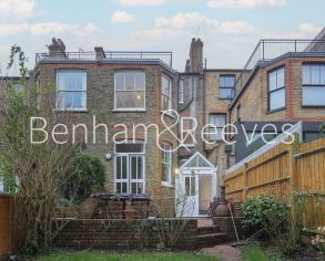 5  bedrooms house to rent in Priory Gardens, Highgate, N6-image 19