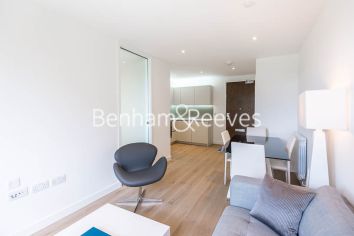 1 bedroom flat to rent in Ottley Drive, Woolwich, SE3-image 1