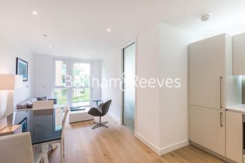 1 bedroom flat to rent in Ottley Drive, Woolwich, SE3-image 8