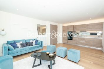 3 bedrooms flat to rent in Duke of Wellington Avenue, Canary Wharf, SE18-image 7