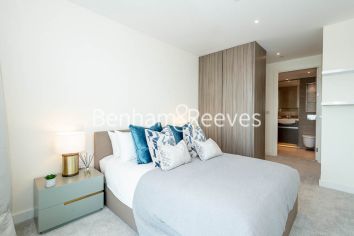 3 bedrooms flat to rent in Duke of Wellington Avenue, Canary Wharf, SE18-image 17