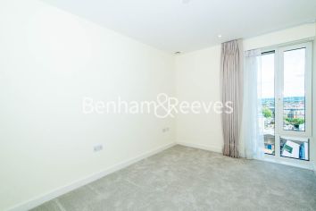 3 bedrooms flat to rent in Duke of Wellington Avenue, Canary Wharf, SE18-image 19