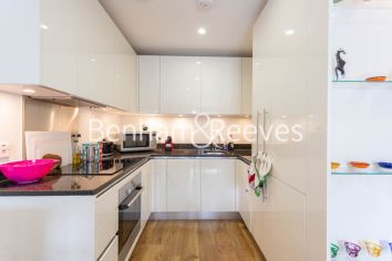 2  bedrooms flat to rent in Royal Arsenal Riverside, Woolwich, SE18-image 2