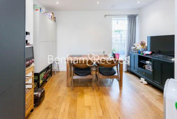 3 bedrooms flat to rent in Prospect Row, Stratford, E15-image 3