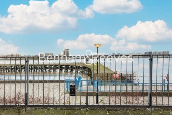 2  bedrooms flat to rent in Erebus Drive, Woolwich, SE28-image 17