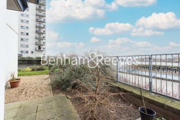 2  bedrooms flat to rent in Erebus Drive, Woolwich, SE28-image 25