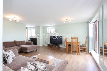 2 bedrooms flat to rent in Erebus Drive, Woolwich, SE18-image 9