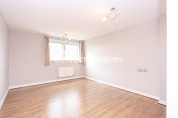 2 bedrooms flat to rent in Erebus Drive, Woolwich, SE18-image 11