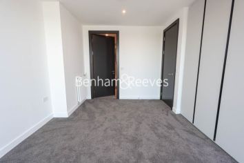 3 bedrooms flat to rent in Brigadier Walk, Royal Arsenal Riverside, SE18-image 16