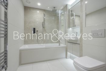 1  bedroom flat to rent in Brigadier Walk, Royal Arsenal Riverside, SE18-image 4