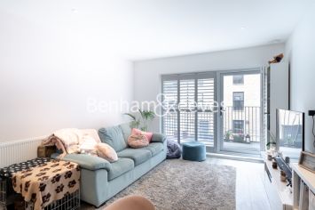2  bedrooms flat to rent in Brunwell Avenue, Woolwich, SE18-image 1