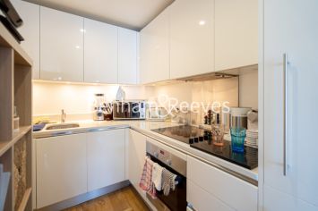 1  bedroom flat to rent in Major Draper Street, Royal Arsenal Riverside, SE18-image 2