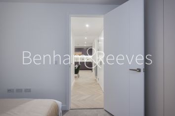 1  bedroom flat to rent in Brigadier Walk, Royal Arsenal Riverside, SE18-image 12