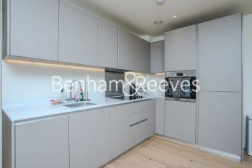 1  bedroom flat to rent in No 1 Street, Royal Arsenal Riverside, SE18-image 2