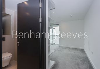 2  bedrooms flat to rent in Brigadier Walk, Royal Arsenal Riverside, SE18-image 10
