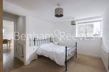 1 bedroom flat to rent in Erebus Drive, Woolwich, SE28-image 4