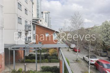1 bedroom flat to rent in Erebus Drive, Woolwich, SE28-image 6
