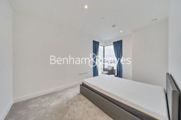 3 bedrooms flat to rent in Brigadier Walk, Royal Arsenal Riverside, SE18-image 15