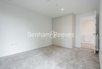 1  bedroom flat to rent in Brigadier Walk, Royal Arsenal Riverside, SE18-image 3