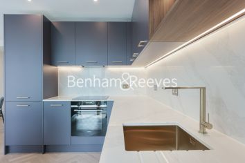 1  bedroom flat to rent in Brigadier Walk, Royal Arsenal Riverside, SE18-image 2