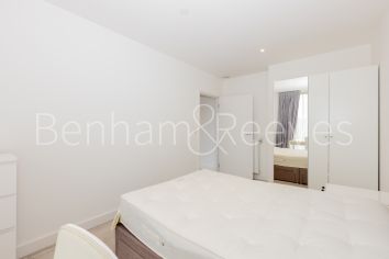 2  bedrooms flat to rent in Royal Arsenal Riverside, Woolwich, SE18-image 4