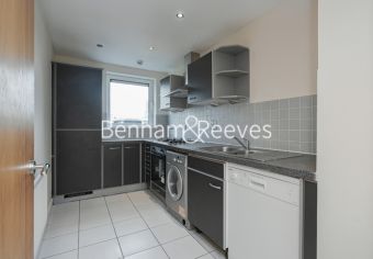 2  bedrooms flat to rent in Erebus Drive, Woolwich, SE28-image 2