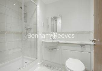 2  bedrooms flat to rent in Erebus Drive, Woolwich, SE28-image 10