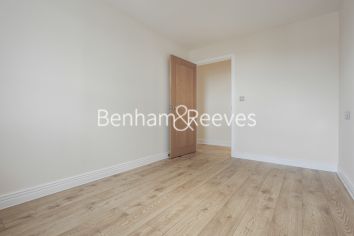 2  bedrooms flat to rent in Erebus Drive, Woolwich, SE28-image 14