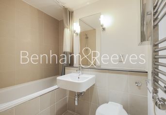 3  bedrooms flat to rent in Cadogan Road, Royal Arsenal Riverside, SE18-image 10