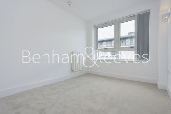 3  bedrooms flat to rent in Cadogan Road, Royal Arsenal Riverside, SE18-image 20