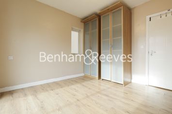 2  bedrooms flat to rent in Pier Way, Woolwich, SE28-image 8