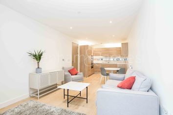 2  bedrooms flat to rent in Royal Arsenal Riverside, Duke of Wellington Avenue, SE18-image 1