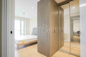 2  bedrooms flat to rent in Royal Arsenal Riverside, Duke of Wellington Avenue, SE18-image 14