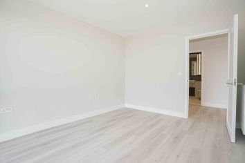 2  bedrooms flat to rent in Kidbrooke Village,Townsend Road, SE3-image 9