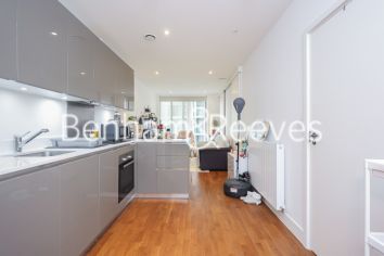 1  bedroom flat to rent in Victory Parade, Arsenal Riverside, SE18-image 2