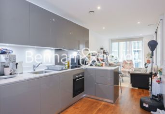 1  bedroom flat to rent in Victory Parade, Arsenal Riverside, SE18-image 9