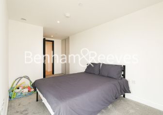 3  bedrooms flat to rent in Brigadier Walk, Royal Arsenal Riverside, SE18-image 8