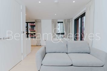 image 1  bedroom flat to rent in East Parkside, Greenwich Peninsula, SE10-image 1