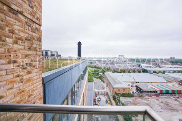 1  bedroom flat to rent in Duncombe House, Victory Parade, SE18-image 5