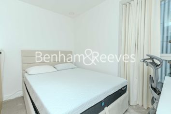 1  bedroom flat to rent in Brigadier Walk Royal, Arsenal Riverside, SE18-image 3