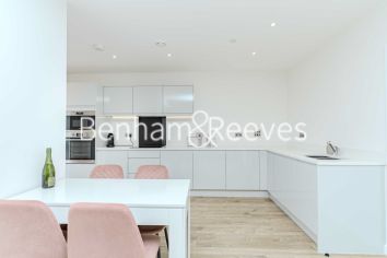 3  bedrooms flat to rent in Davies House, Vousden Grove, SE28-image 23