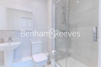 3  bedrooms flat to rent in Davies House, Vousden Grove, SE28-image 26